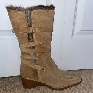 Gabor square toed fur boots. The material feels like suede. Crisscross design.